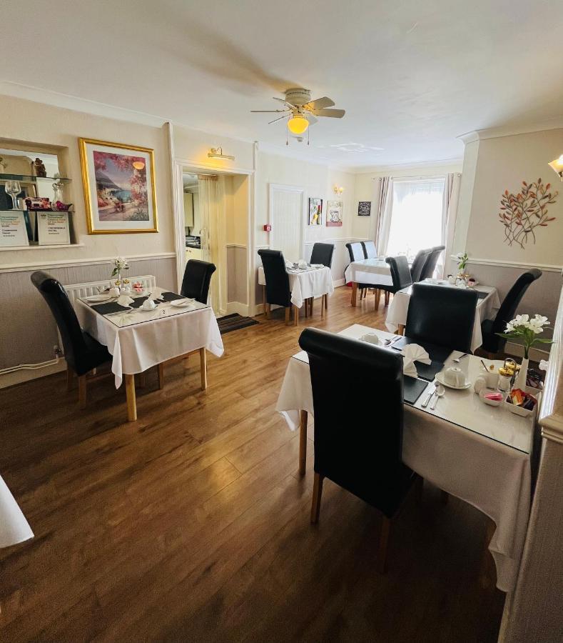 Crowndale Torquay - Exclusively For Adults Bed & Breakfast エクステリア 写真
